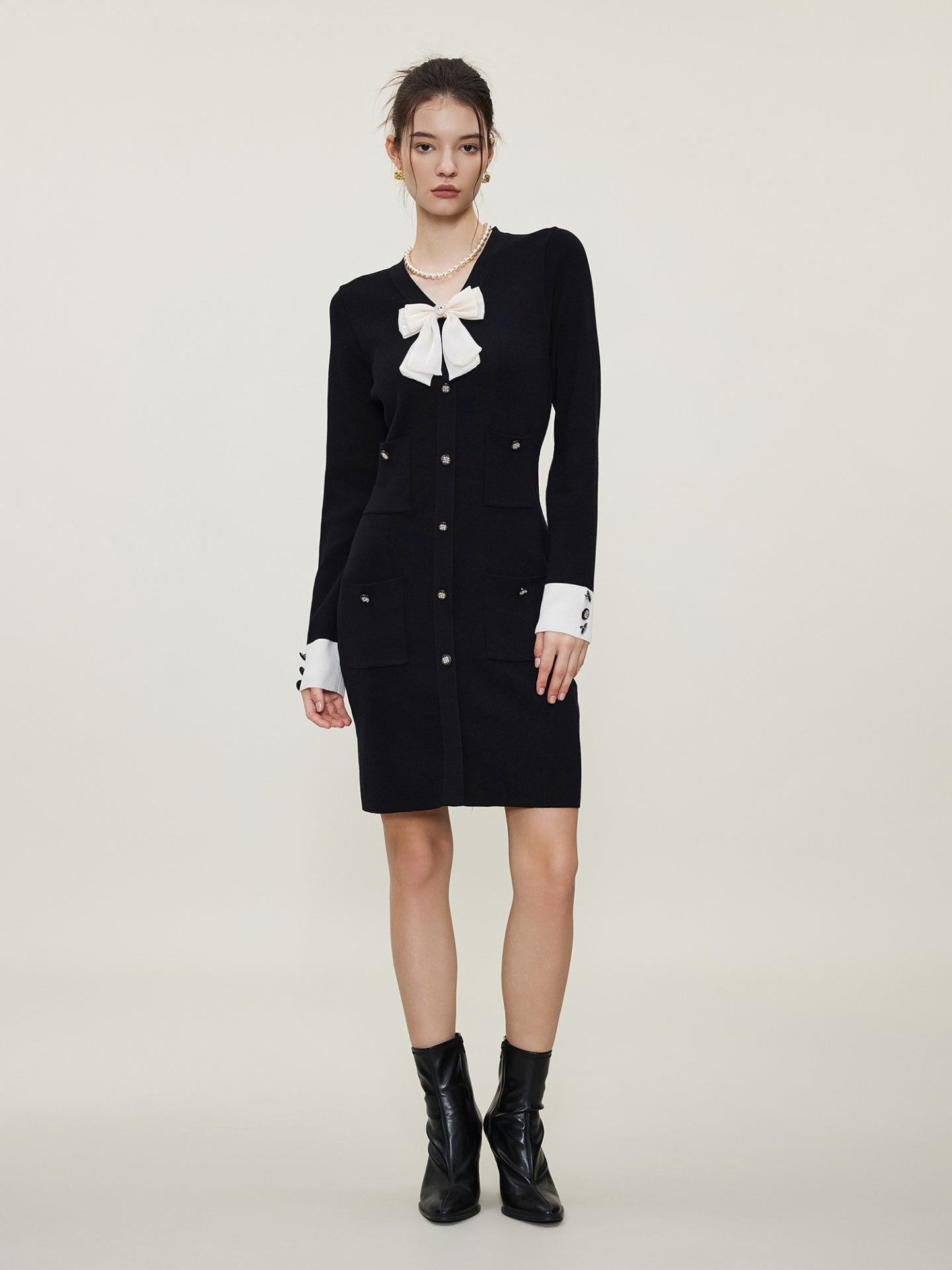 Vestido de punto con lazo