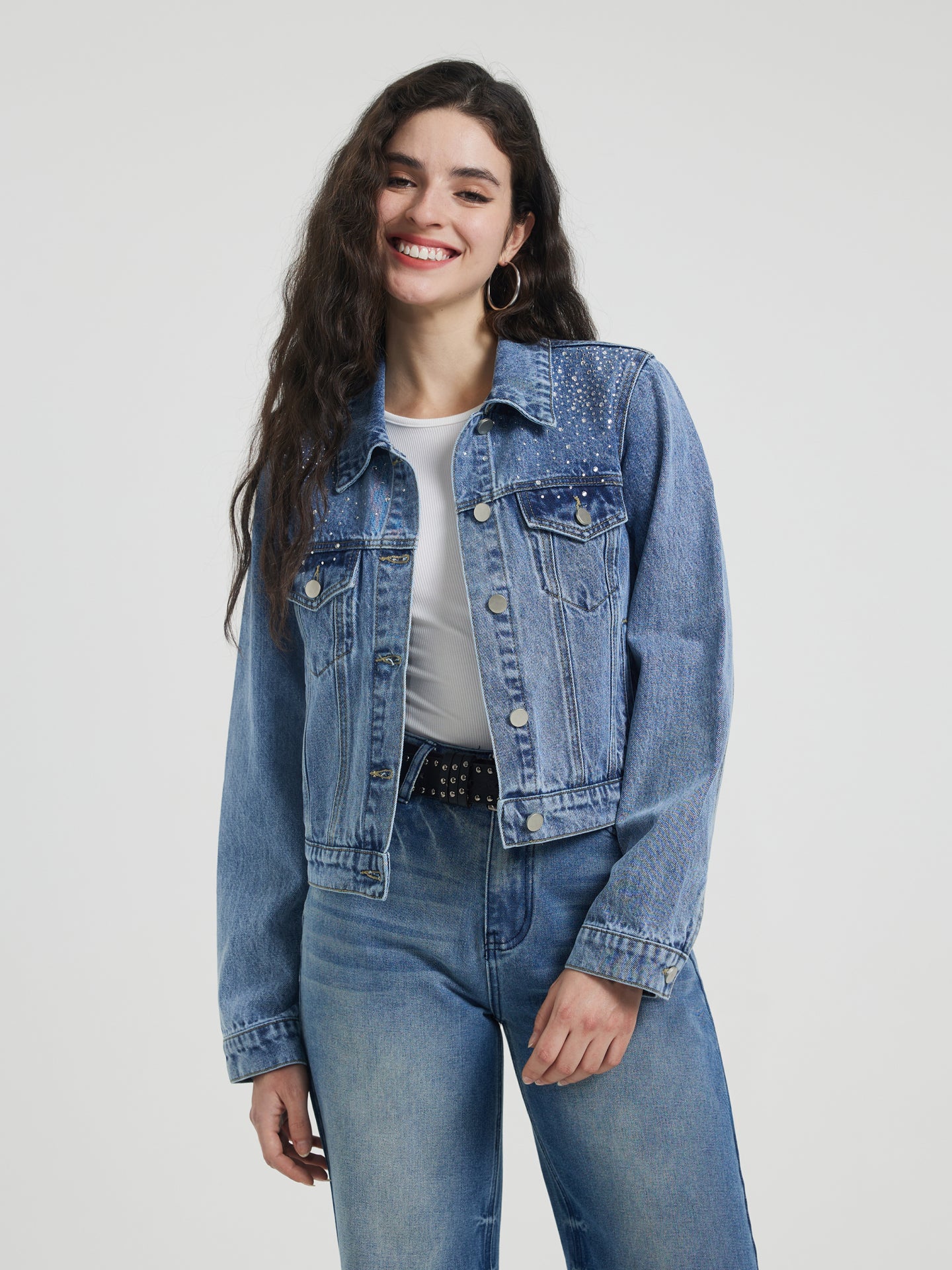 Chamarra denim pedrería