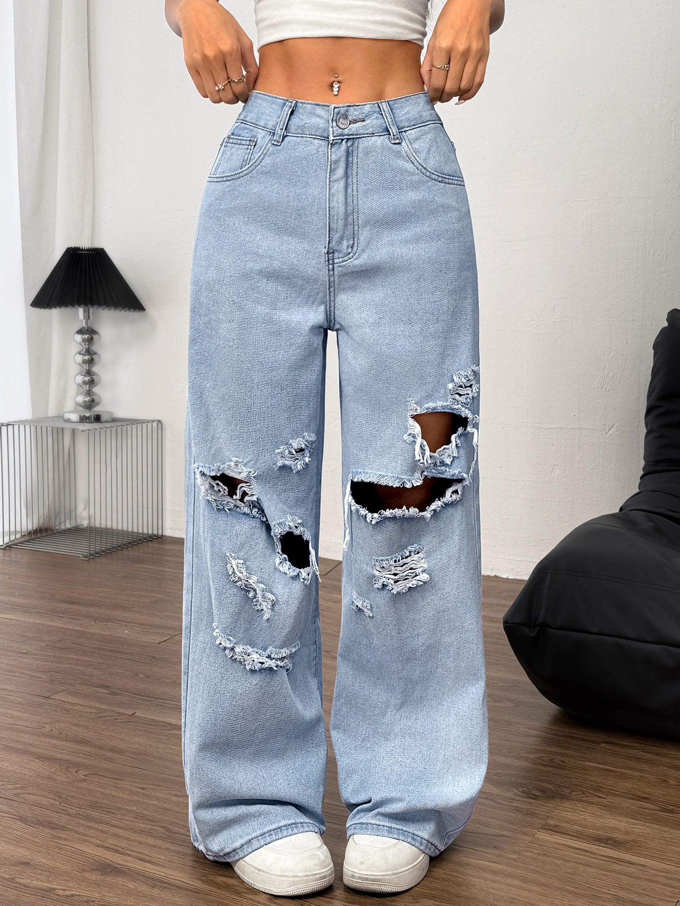 Jeans anchos con lazo