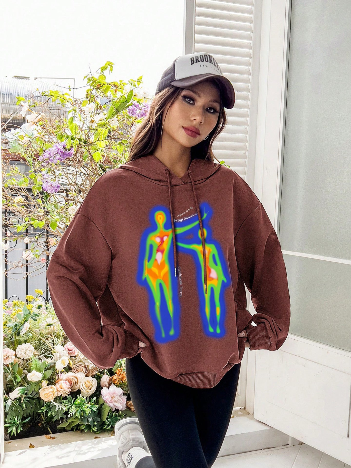 Sudadera con capucha estampada