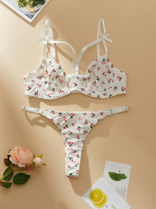 Conjunto de sujetador y braguita floral