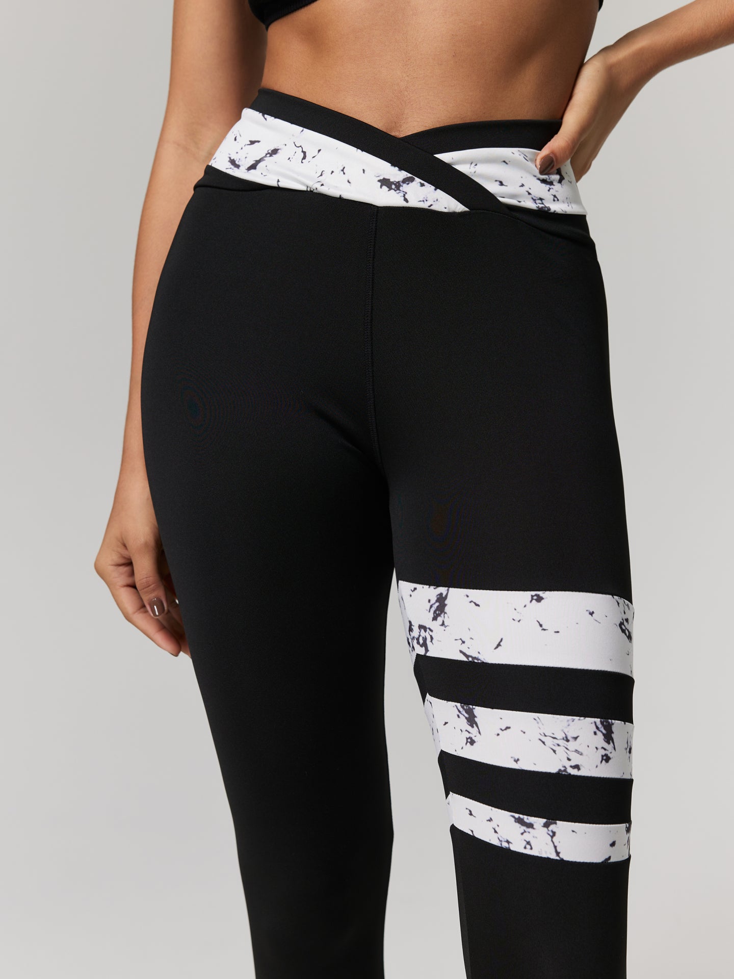 Legging deportivo con bloques de color