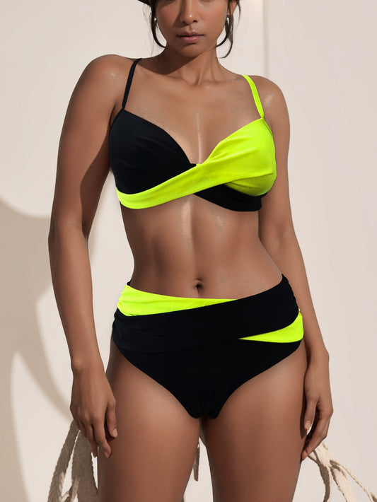 Conjunto de bikini anudado