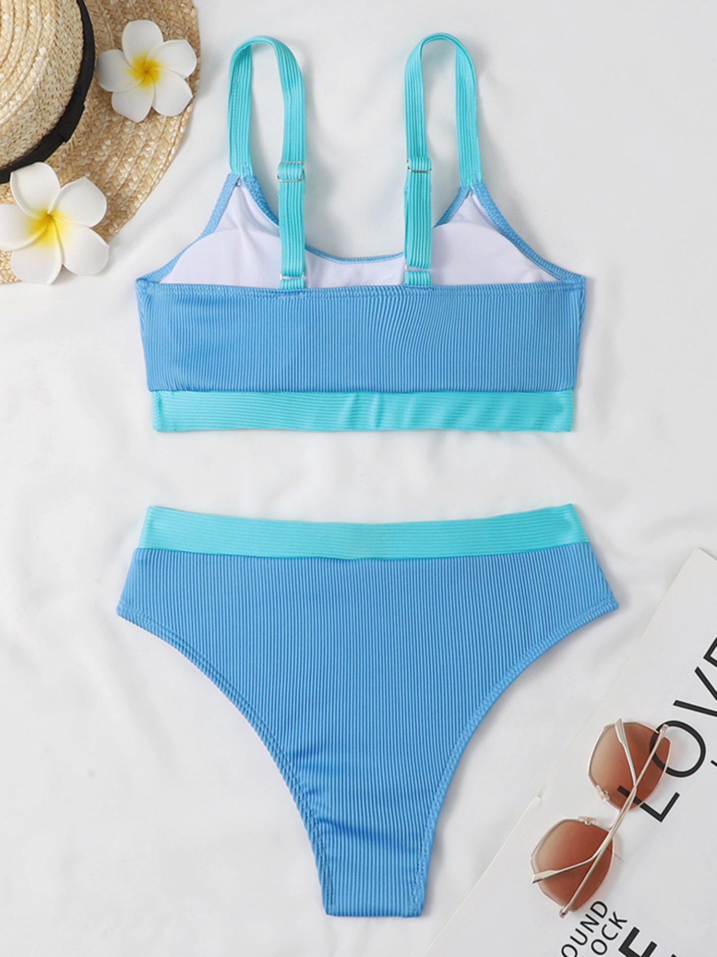 Conjunto de bikini con bloques de color