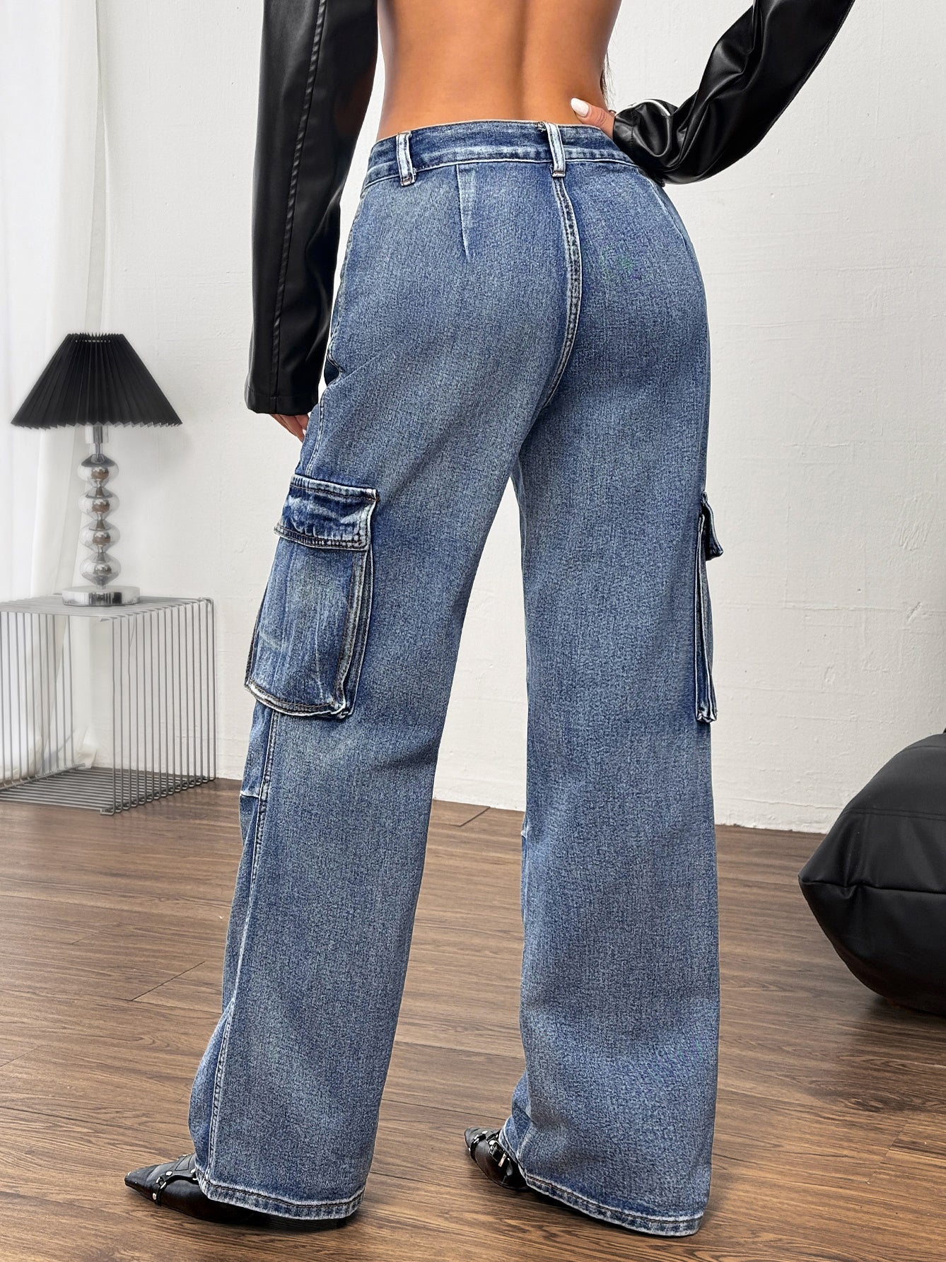 Jeans rectos con botones