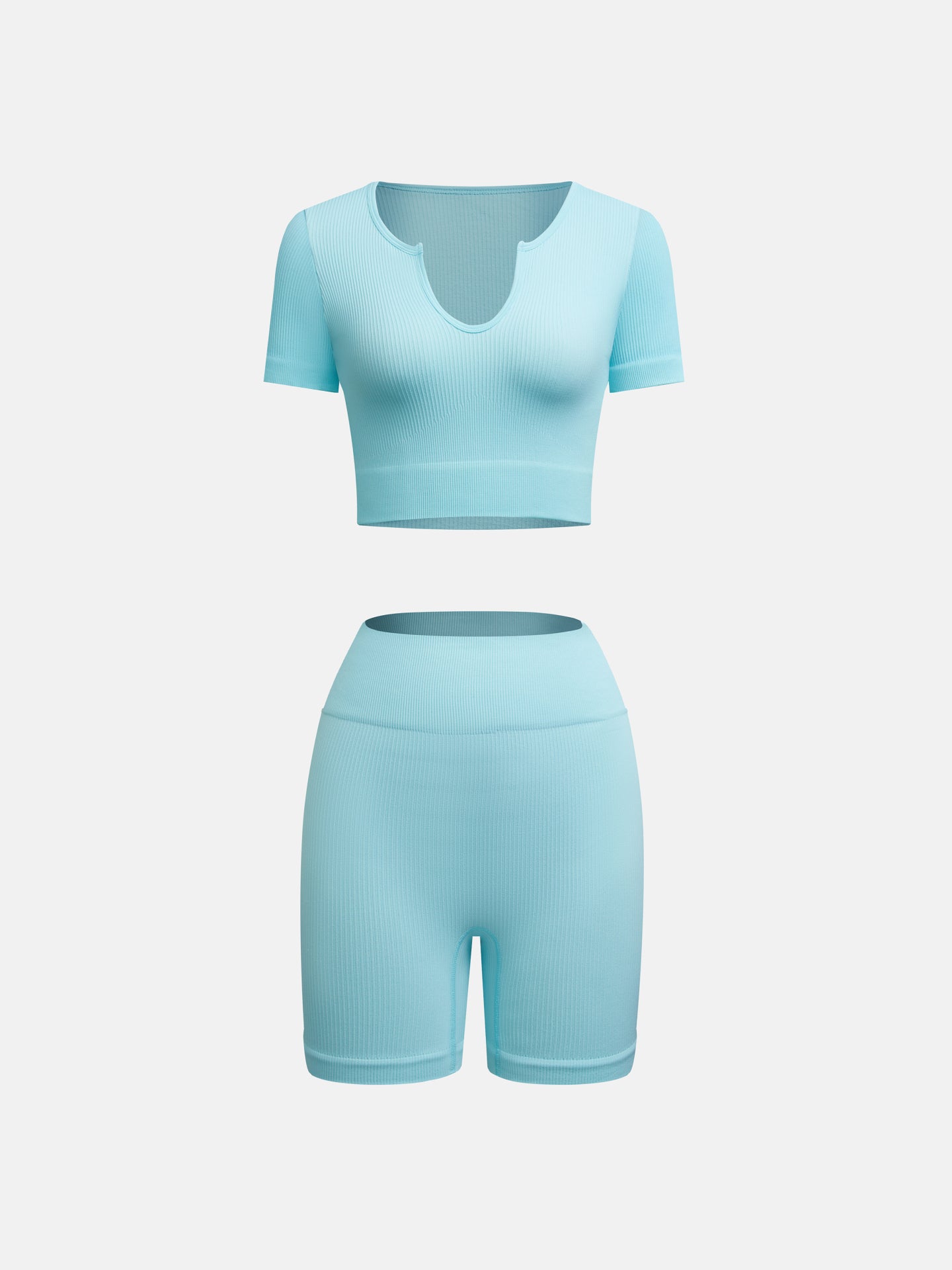 Conjunto de top corto y pantalones cortos de gimnasio