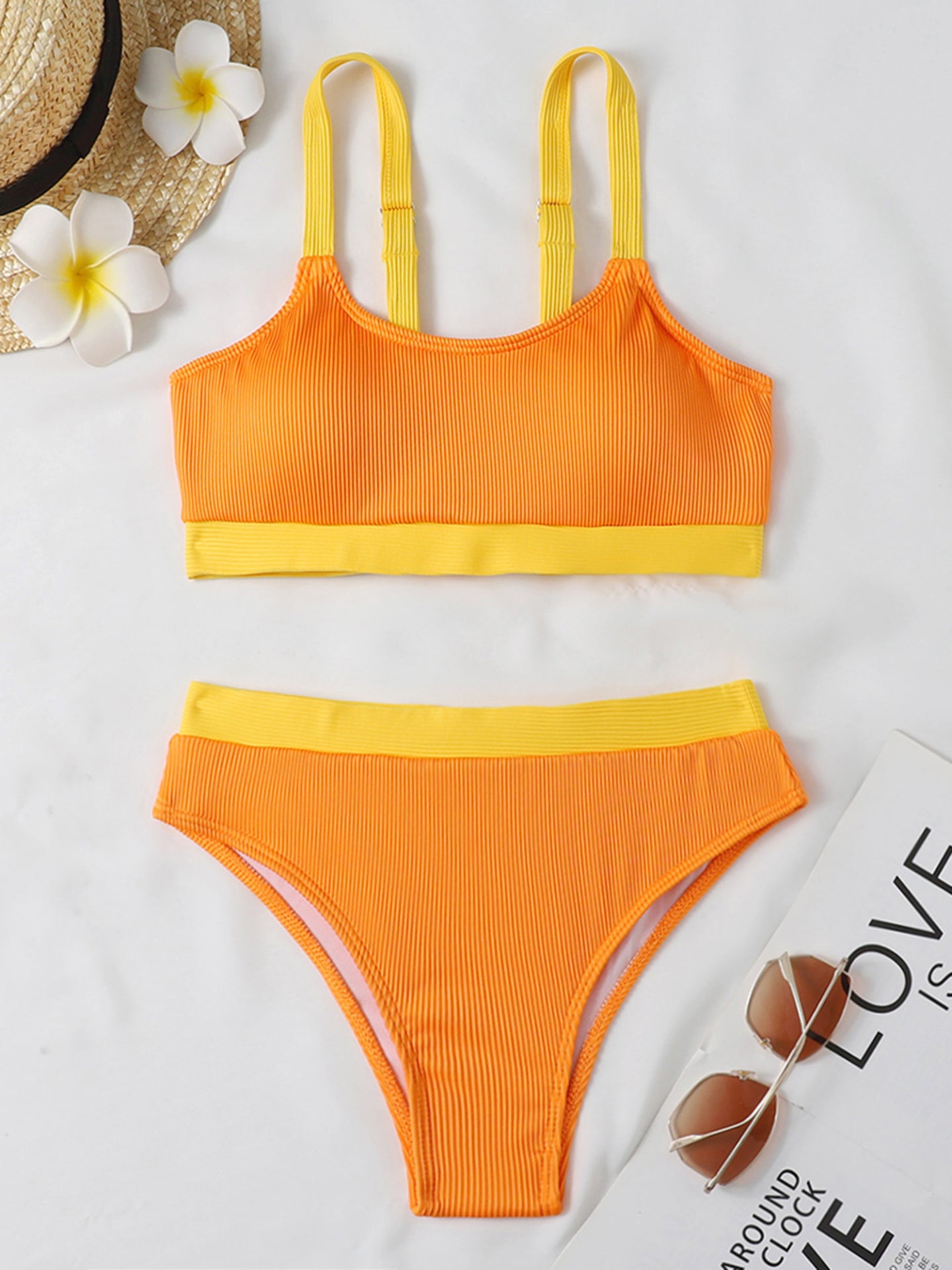 Conjunto de bikini con bloques de color