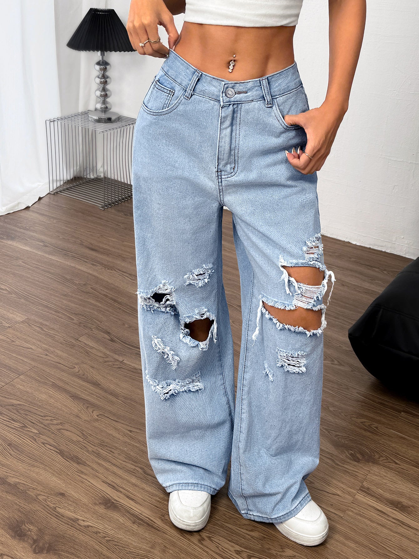 Jeans anchos con lazo